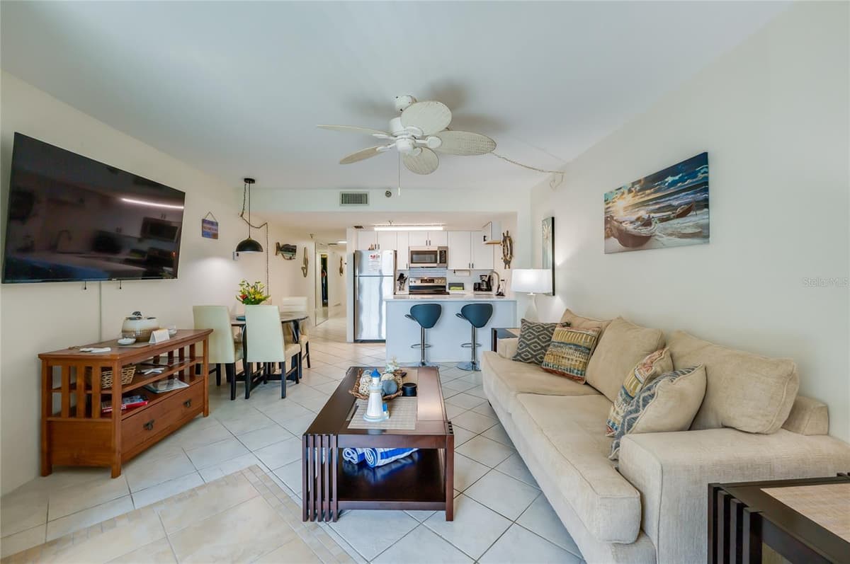 3647 ATLANTIC AVENUE — photo 8 of 28