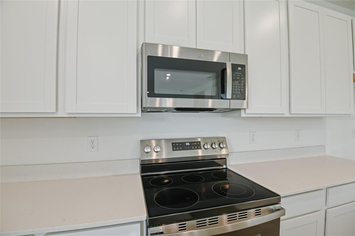 1035 WISTERIA WAY — photo 5 of 24
