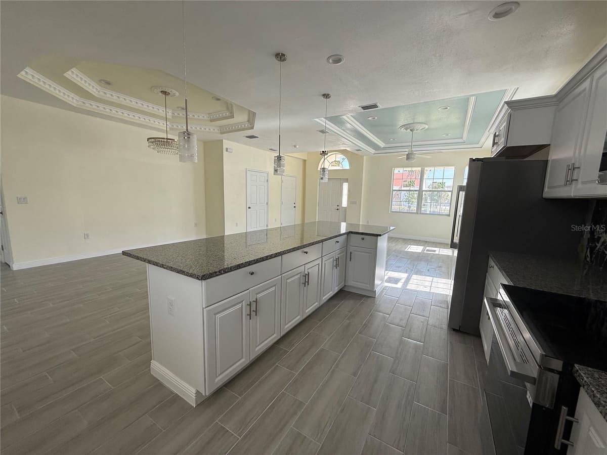 5710 42ND STREET — photo 14 of 23