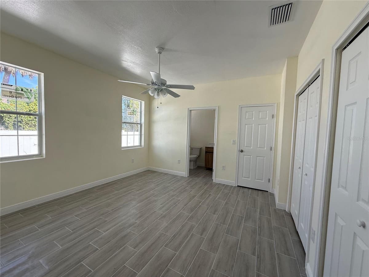 5710 42ND STREET — photo 20 of 23