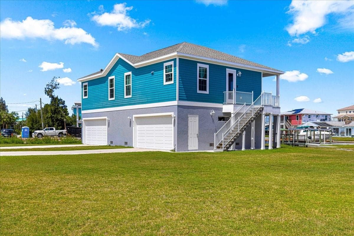 6771 SEAVIEW BOULEVARD — photo 2 of 23