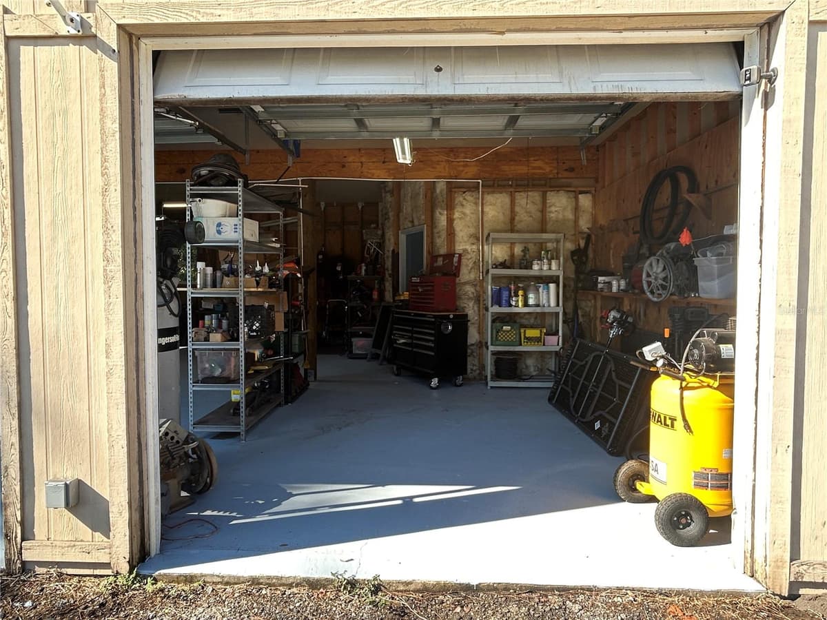 9 SHADOW LANE — photo 18 of 49