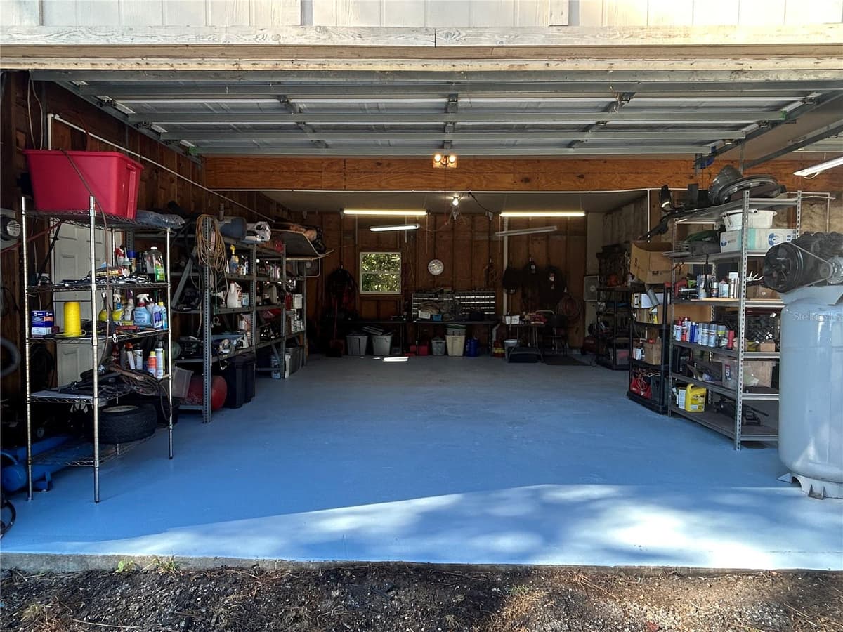 9 SHADOW LANE — photo 17 of 49