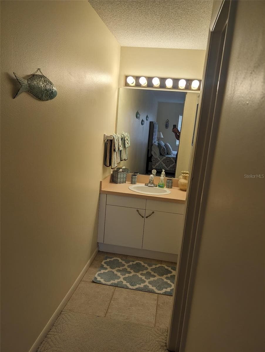 308 STEPHEN DRIVE — photo 12 of 15