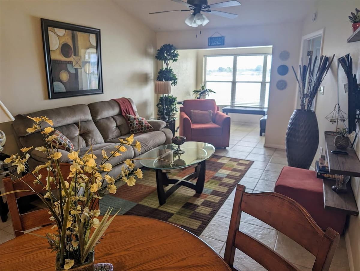 308 STEPHEN DRIVE — photo 6 of 15