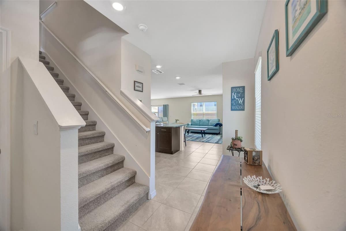 5758 HOLLINGWORTH TRAIL — photo 13 of 33
