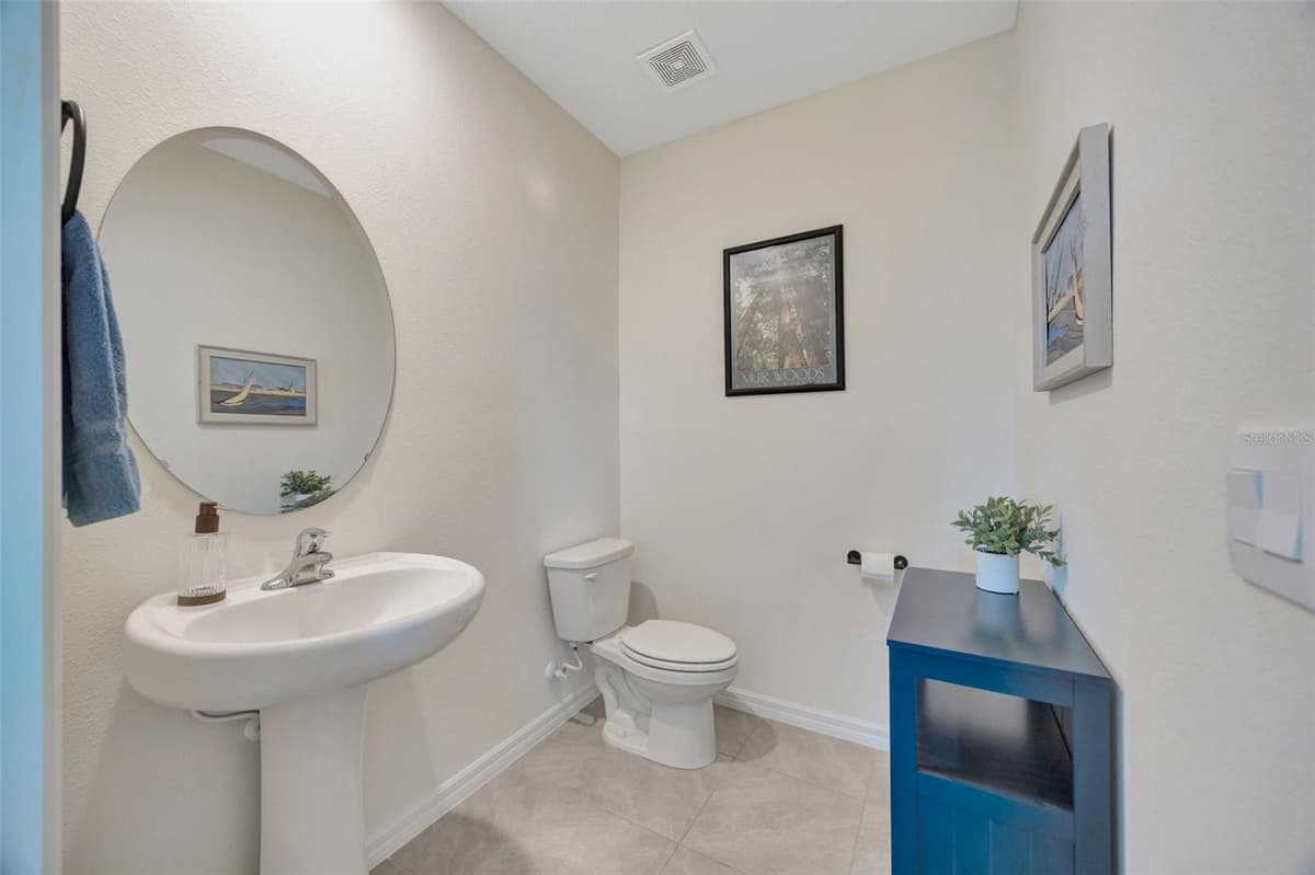 5758 HOLLINGWORTH TRAIL — photo 12 of 33