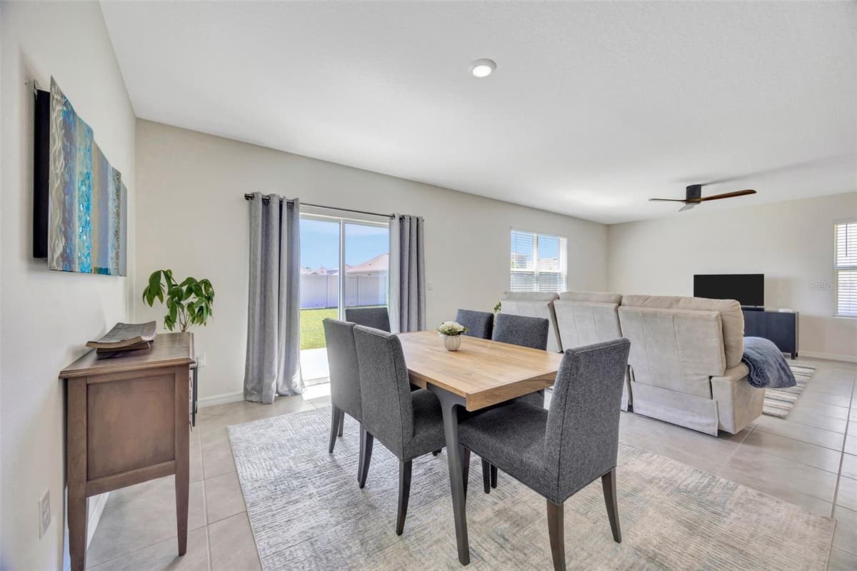 5758 HOLLINGWORTH TRAIL — photo 10 of 33