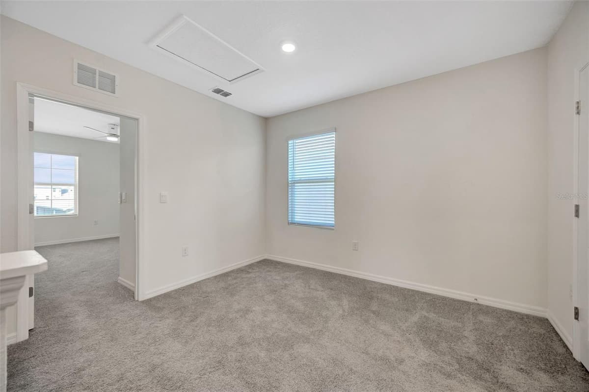 5758 HOLLINGWORTH TRAIL — photo 19 of 33