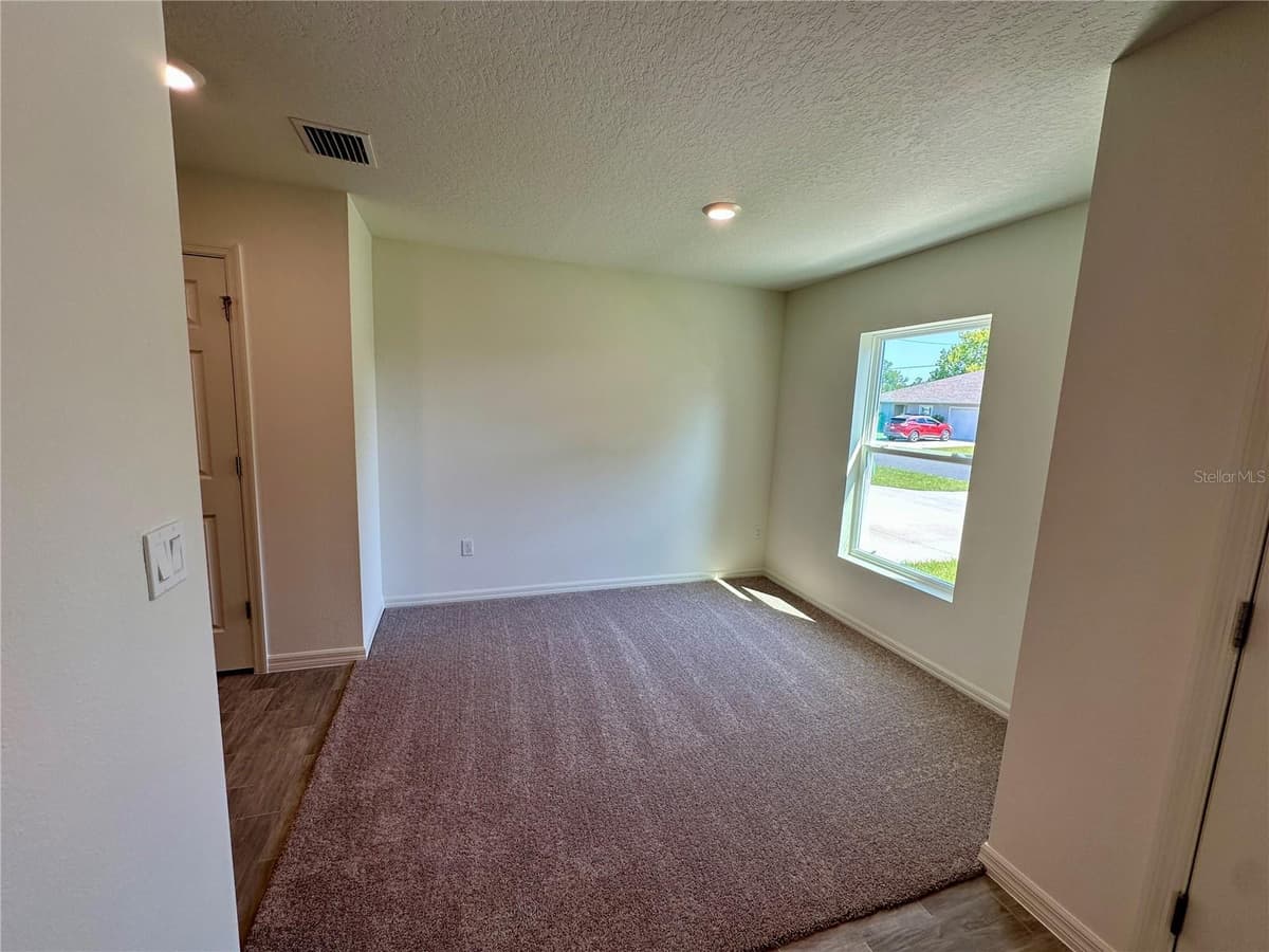 12 ROYAL LEAF LANE — photo 2 of 19