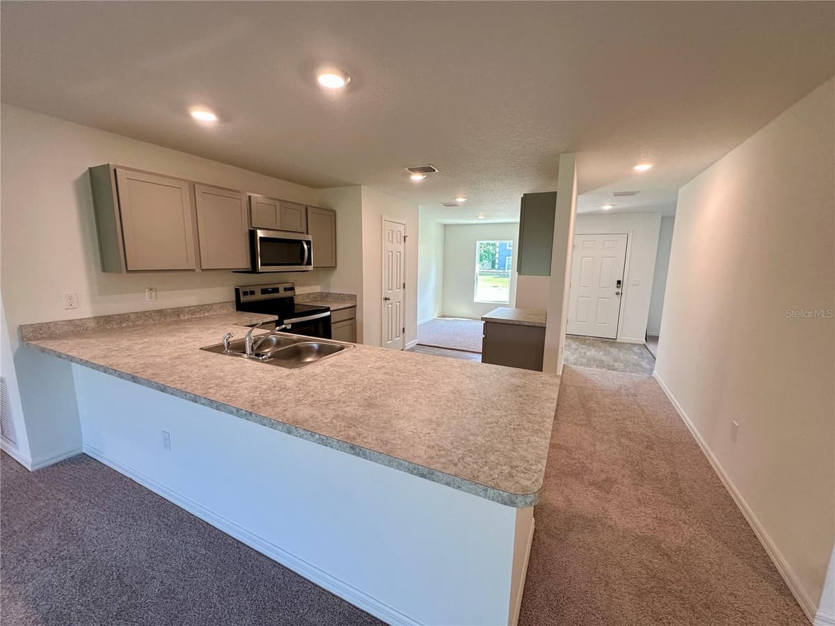 12 ROYAL LEAF LANE — photo 4 of 19