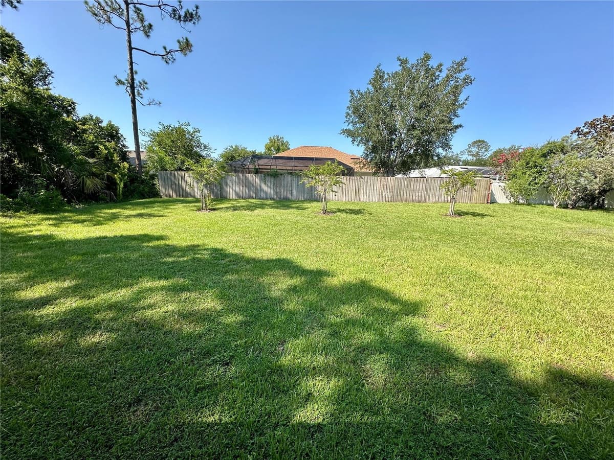 12 ROYAL LEAF LANE — photo 15 of 19