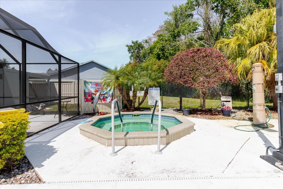 11521 ROSE TREE DRIVE — photo 35 of 37