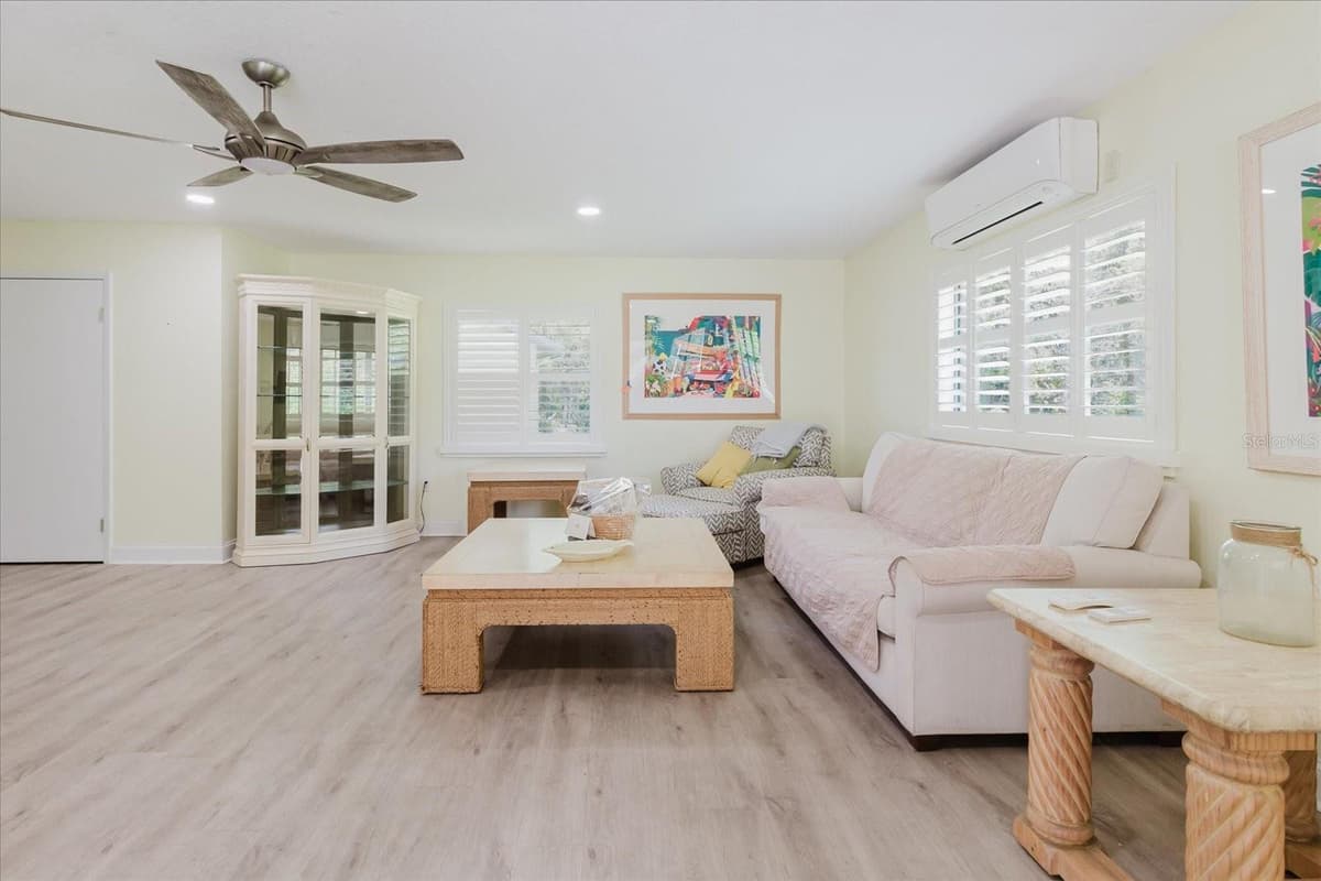 11521 ROSE TREE DRIVE — photo 13 of 37