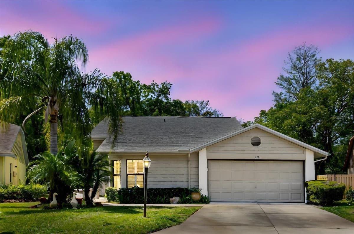11521 ROSE TREE DRIVE — photo 1 of 37