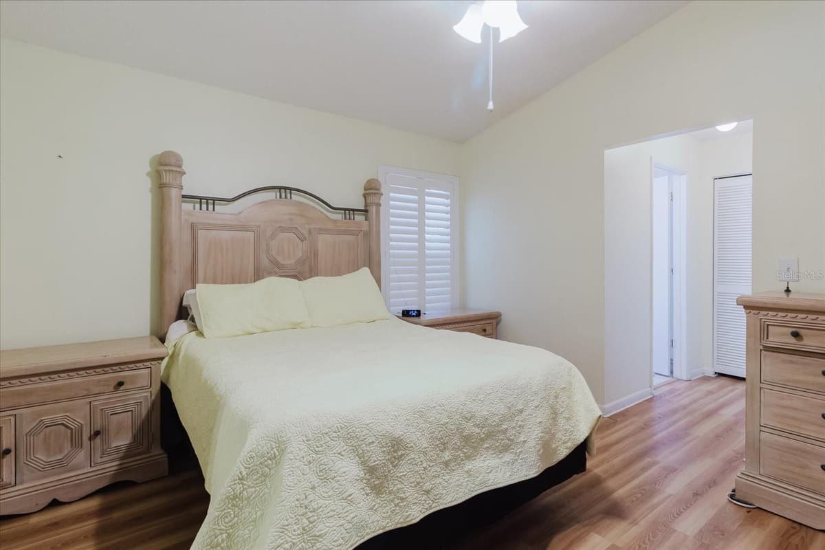 11521 ROSE TREE DRIVE — photo 11 of 37