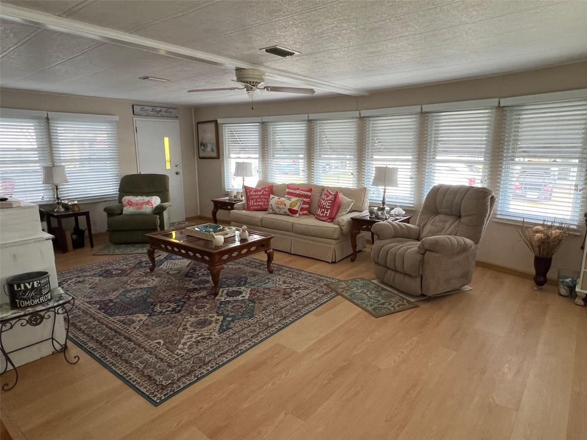 709 SUGAR PALM STREET — photo 15 of 34