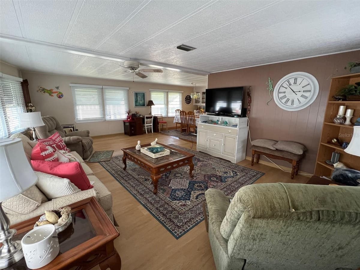 709 SUGAR PALM STREET — photo 13 of 34