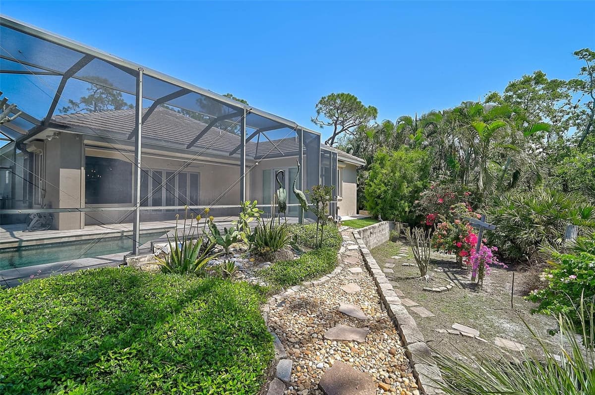 13 BAYHEAD LANE — photo 40 of 62