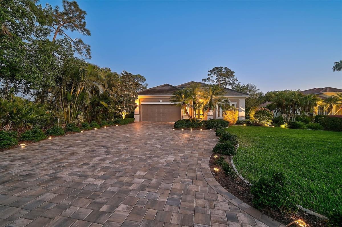 13 BAYHEAD LANE — photo 43 of 62