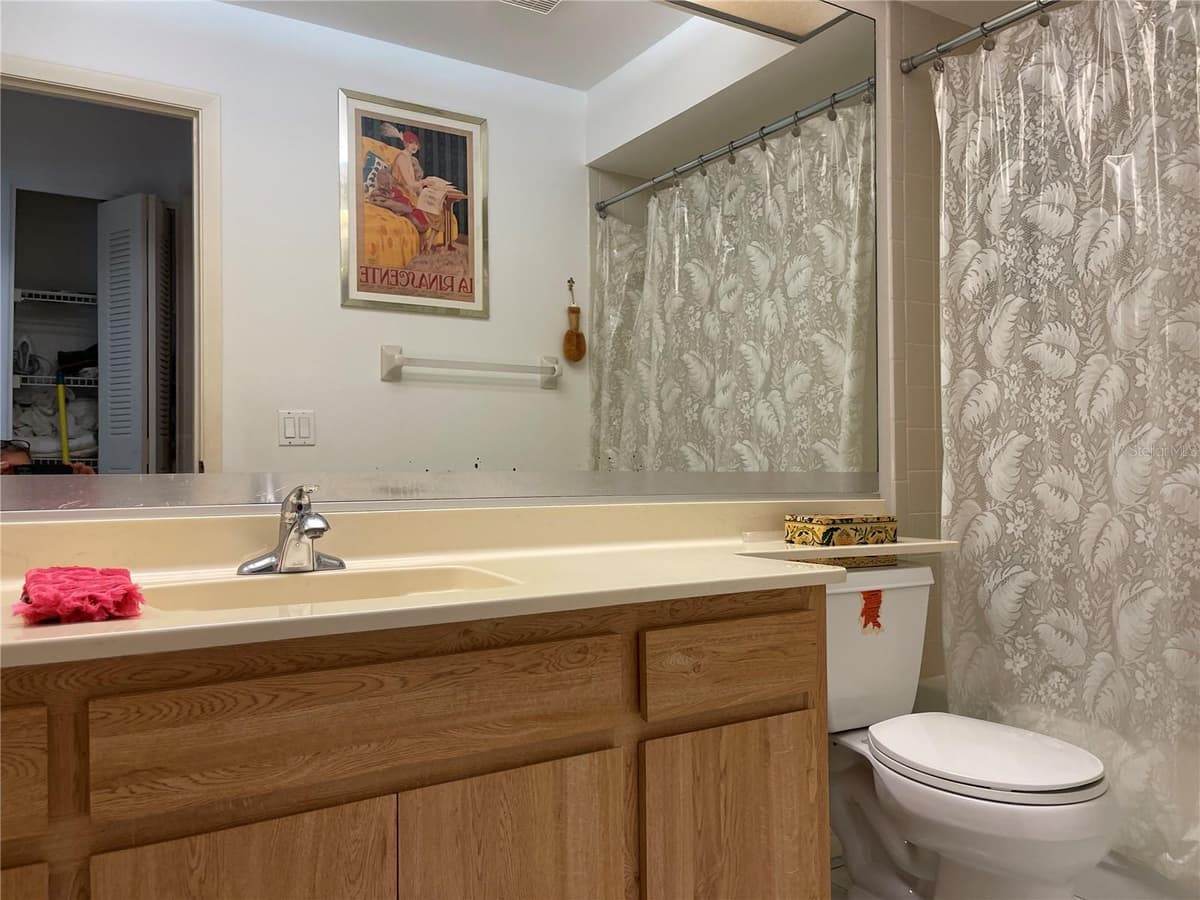 4944 VILLAGE GARDENS DRIVE — photo 10 of 53