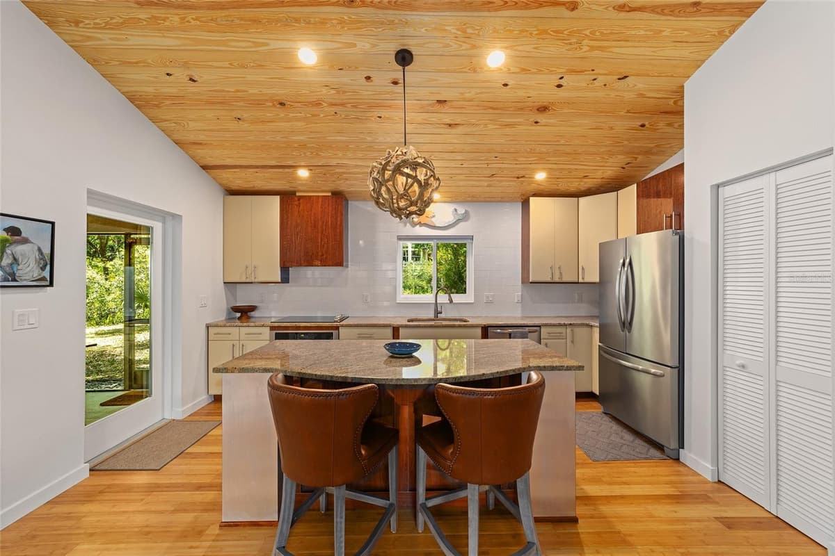 10894 185TH TERRACE — photo 9 of 58