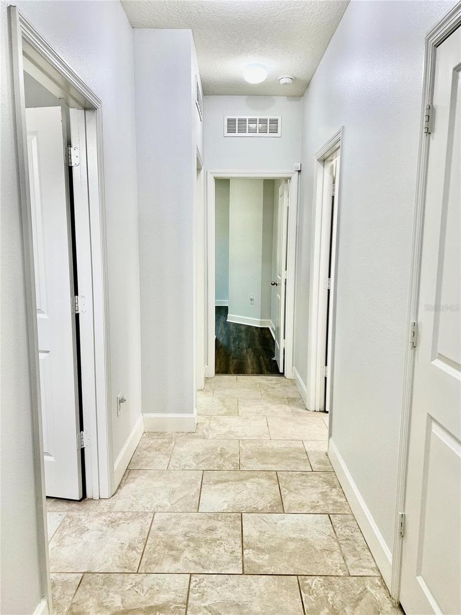 2301 AVELLINO AVENUE — photo 18 of 28