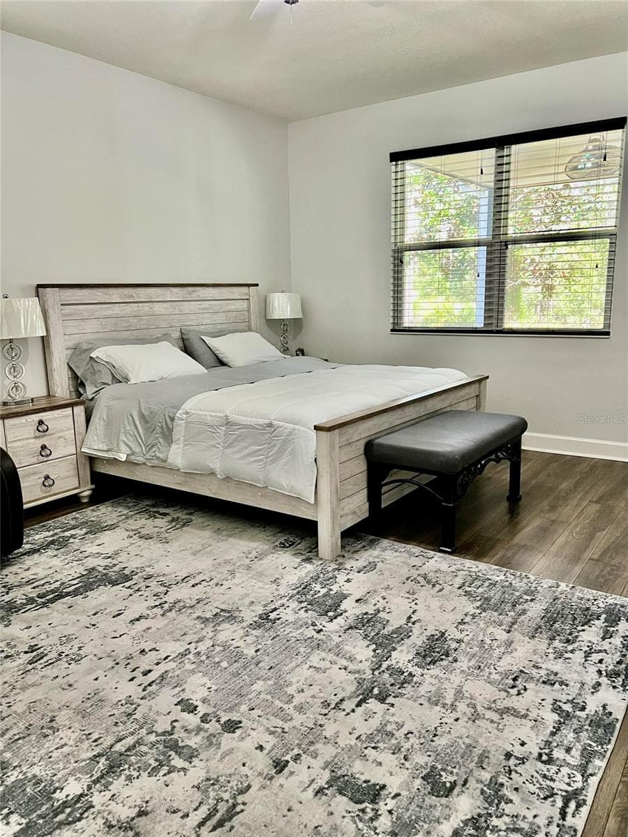 2301 AVELLINO AVENUE — photo 12 of 28