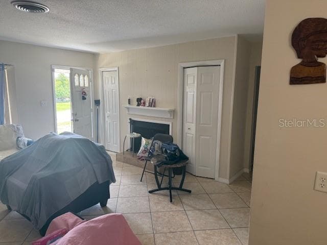 2108 WOLF ROAD — photo 3 of 14