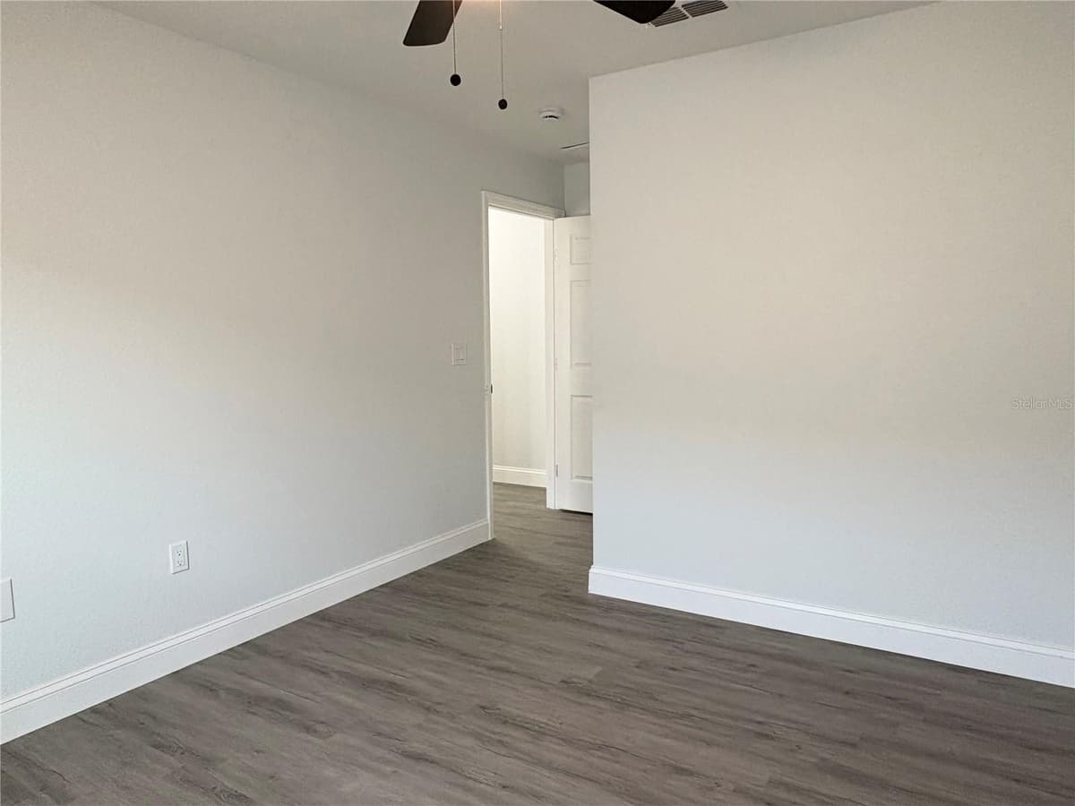 319 PEARL STREET — photo 15 of 22