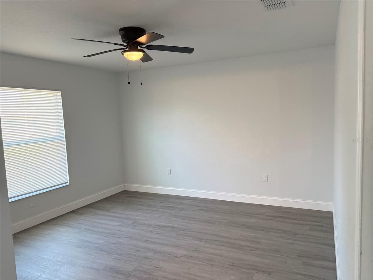 319 PEARL STREET — photo 10 of 22