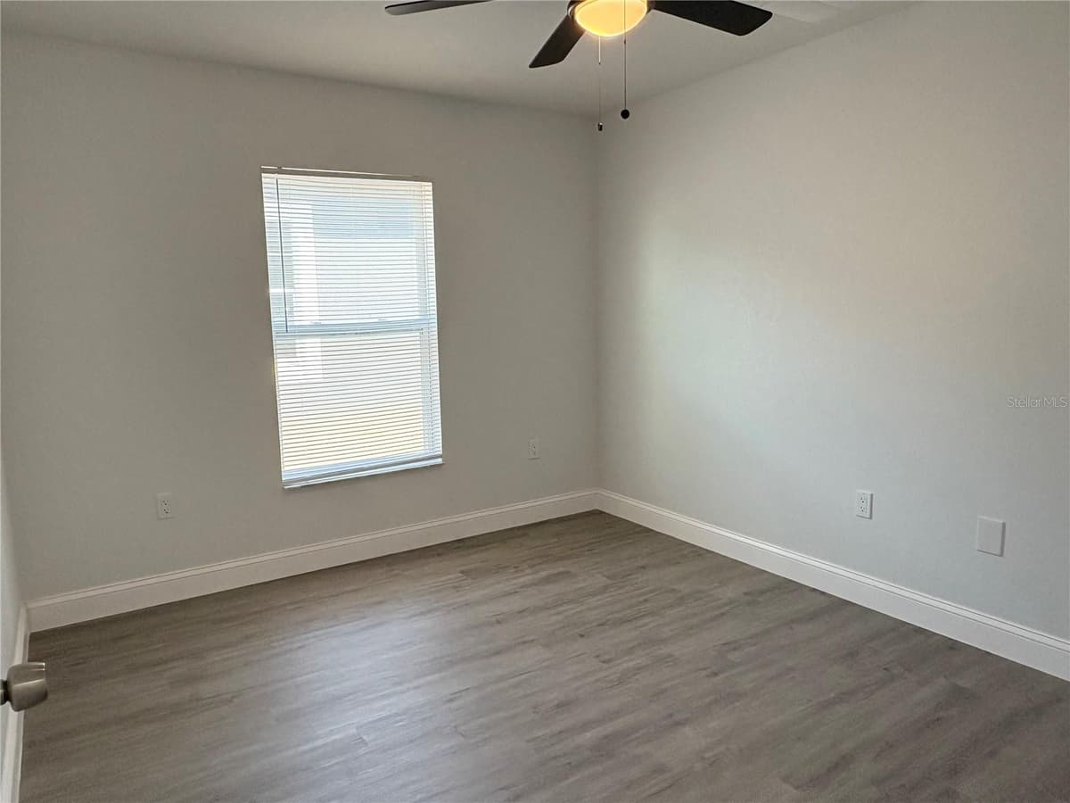 319 PEARL STREET — photo 14 of 22