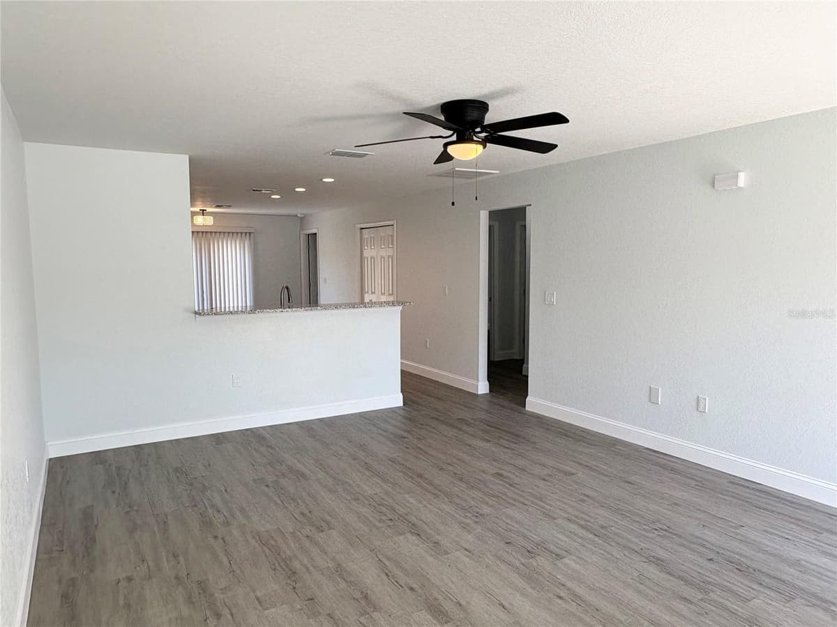 319 PEARL STREET — photo 18 of 22