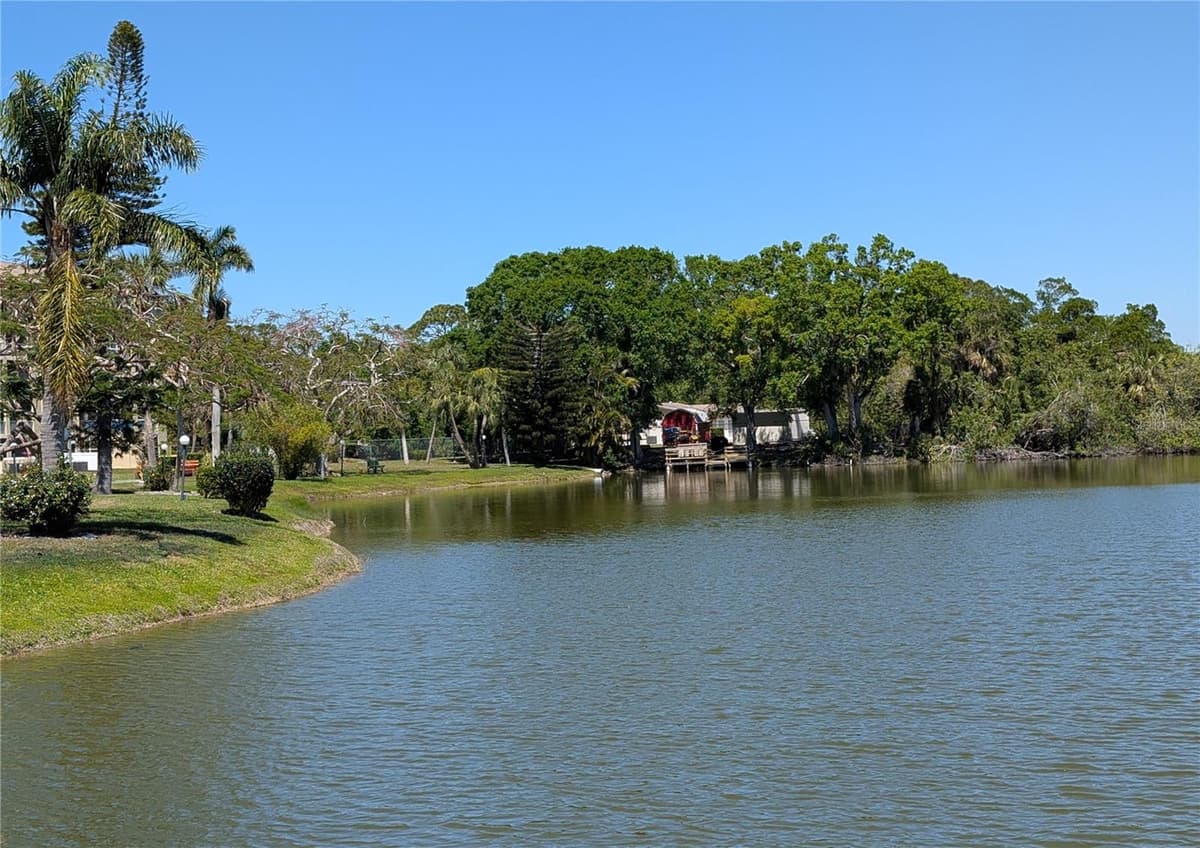 3660 LAKE BAYSHORE DRIVE — photo 29 of 42