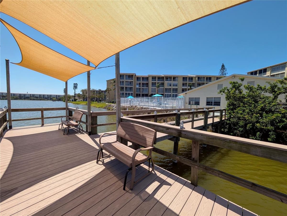 3660 LAKE BAYSHORE DRIVE — photo 25 of 42