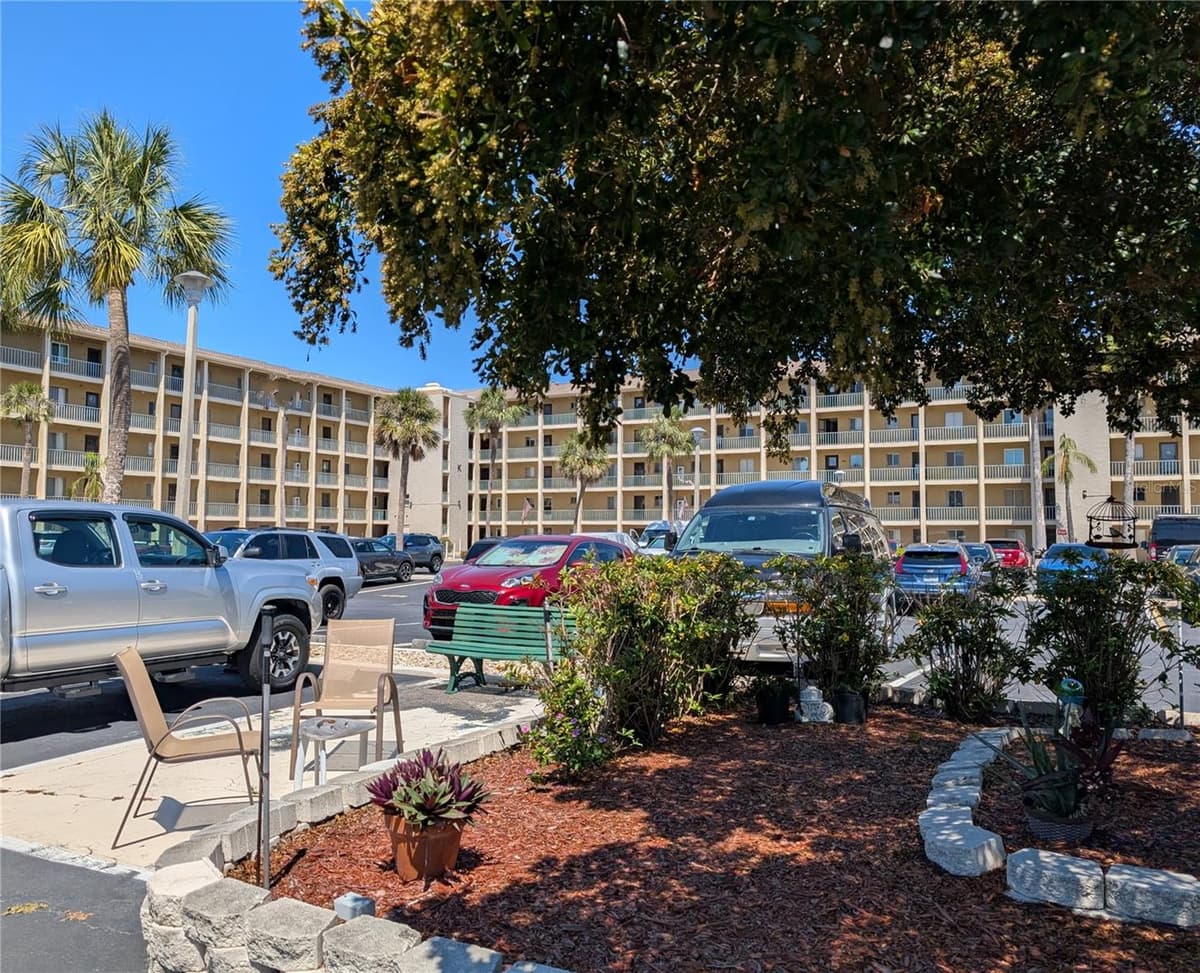 3660 LAKE BAYSHORE DRIVE — photo 32 of 42