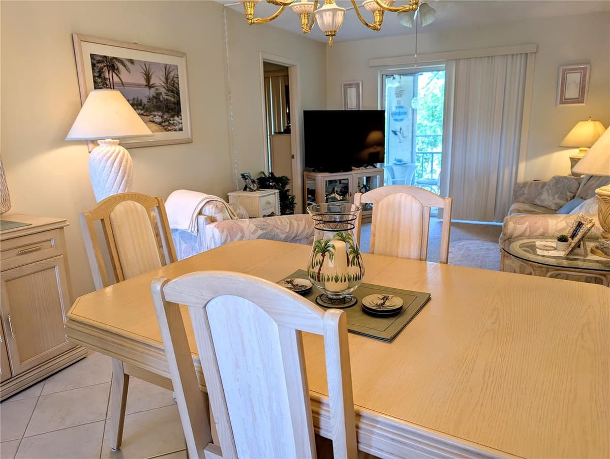 3660 LAKE BAYSHORE DRIVE — photo 6 of 42