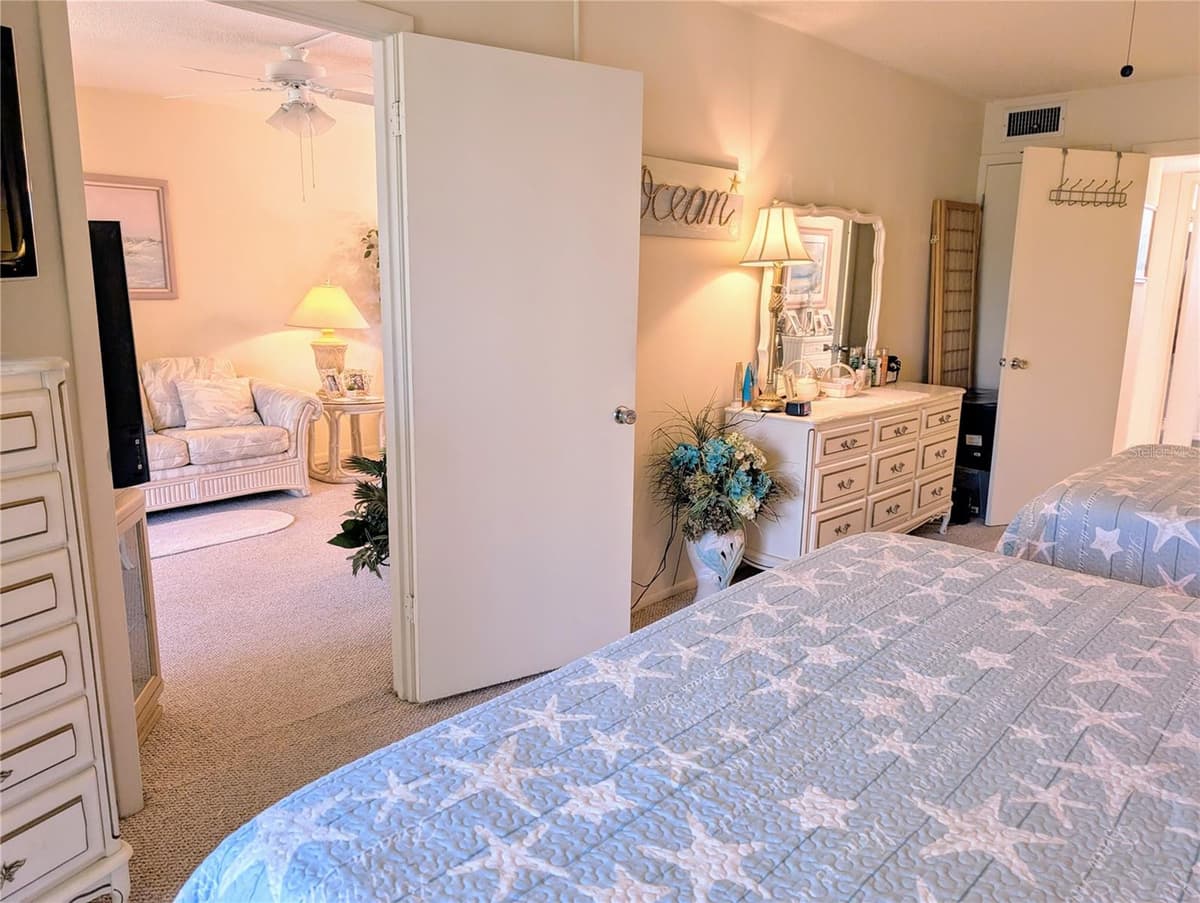 3660 LAKE BAYSHORE DRIVE — photo 11 of 42