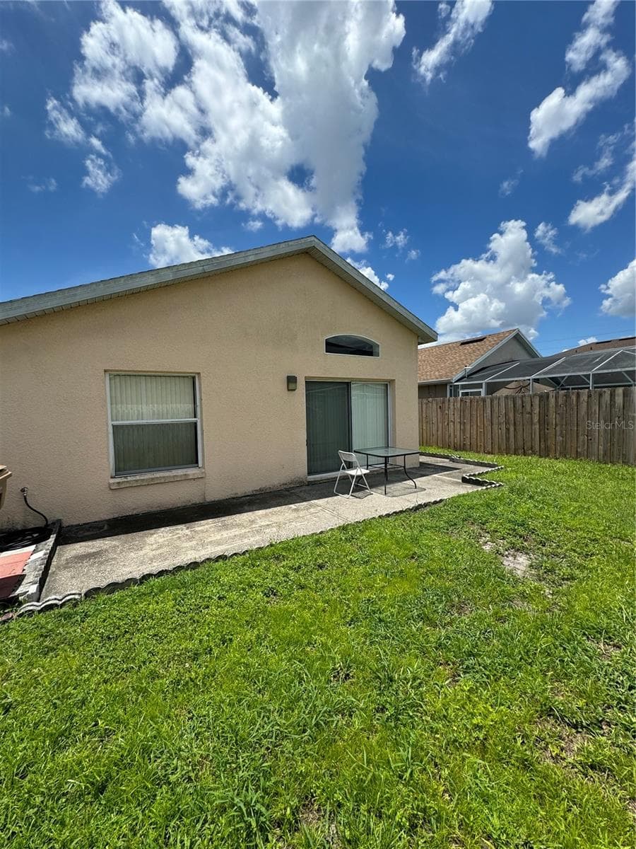 105 CATTAIL COURT — photo 16 of 33