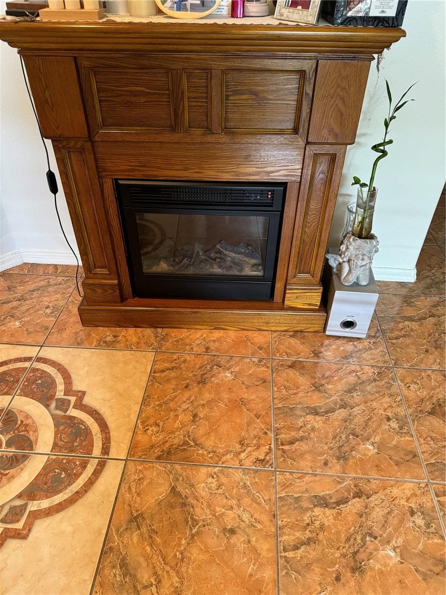 105 CATTAIL COURT — photo 23 of 33