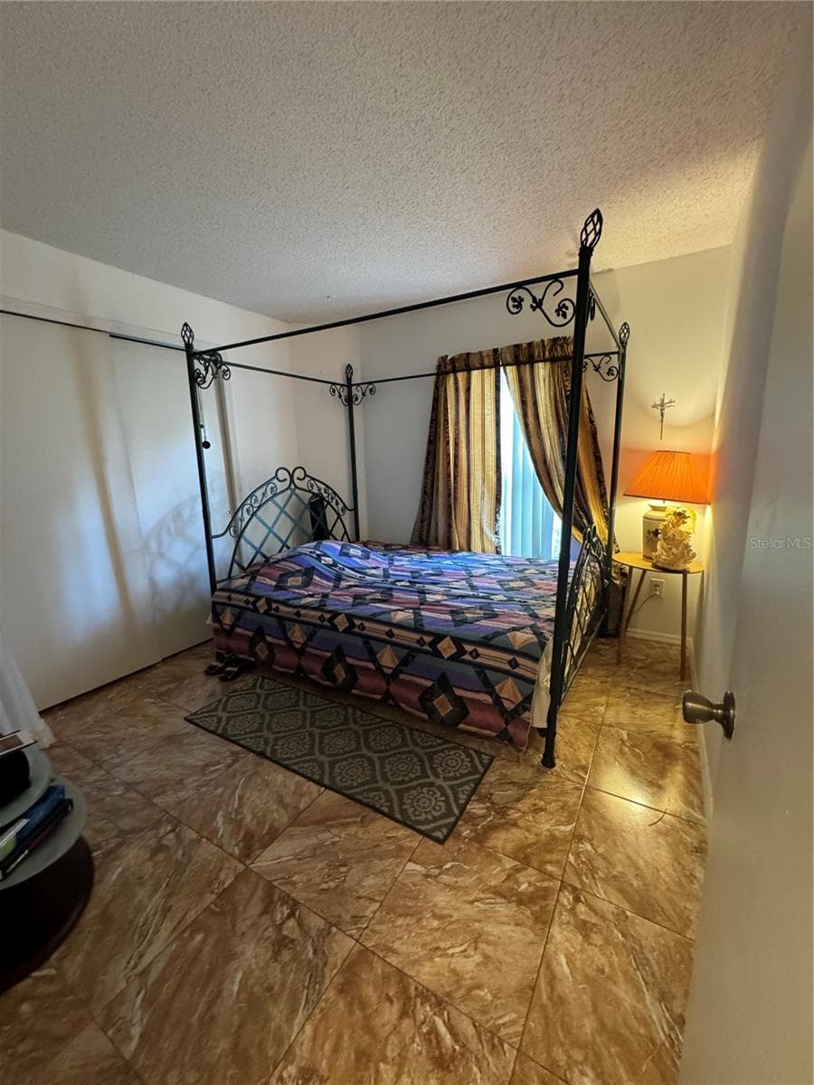 105 CATTAIL COURT — photo 9 of 33