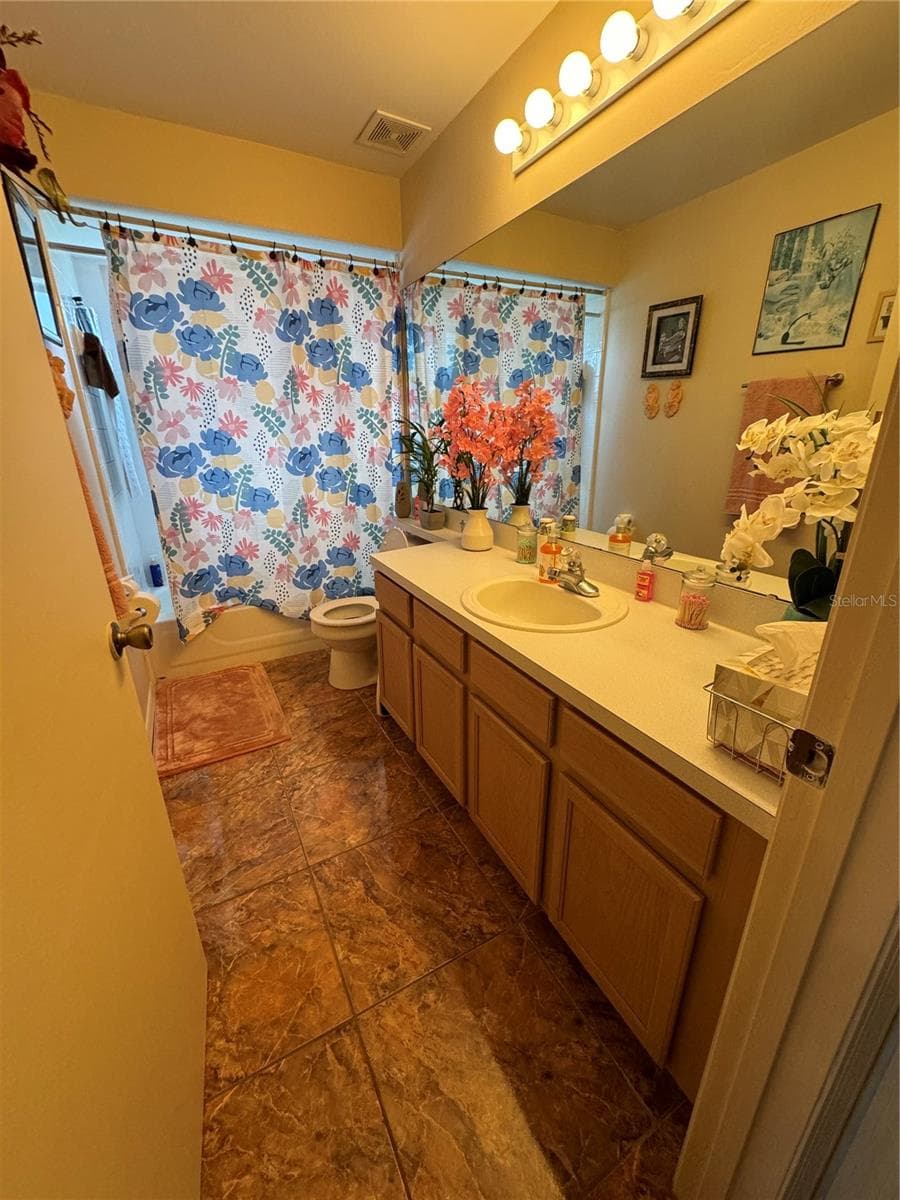 105 CATTAIL COURT — photo 10 of 33