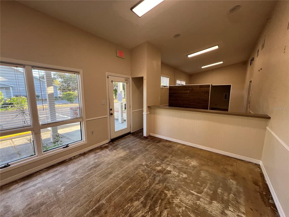 5427 WATER STREET — photo 8 of 17