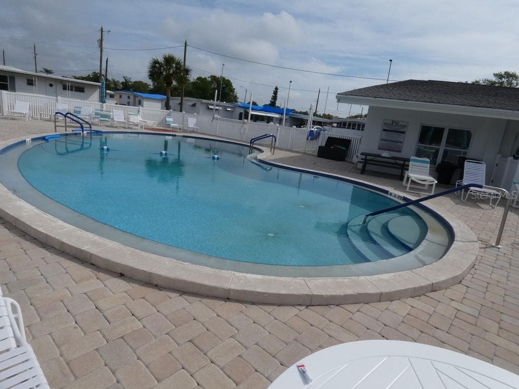 2900 GULF TO BAY BOULEVARD — photo 35 of 38