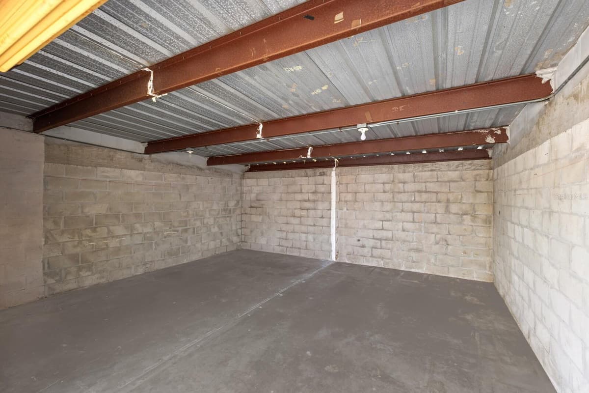 5550 15TH STREET — photo 21 of 28