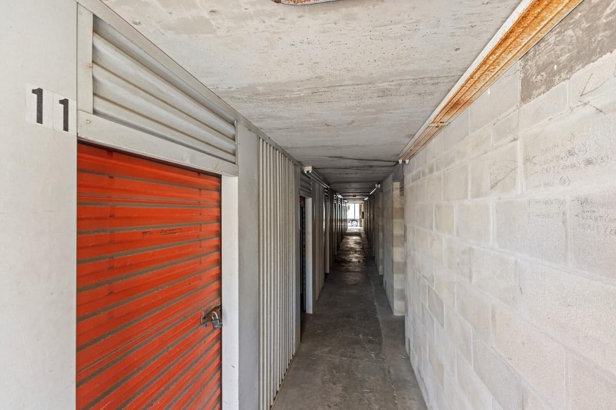 5550 15TH STREET — photo 17 of 28