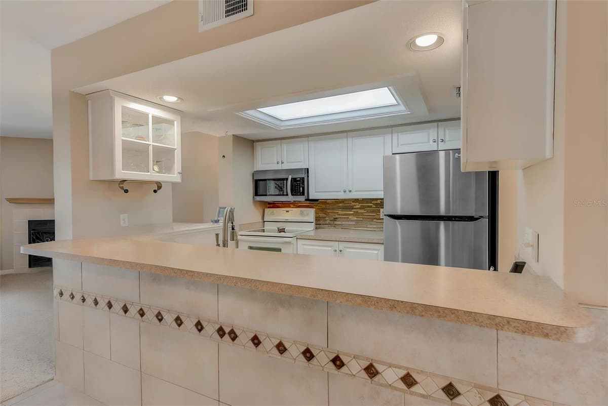 615 GARLAND CIRCLE — photo 11 of 55