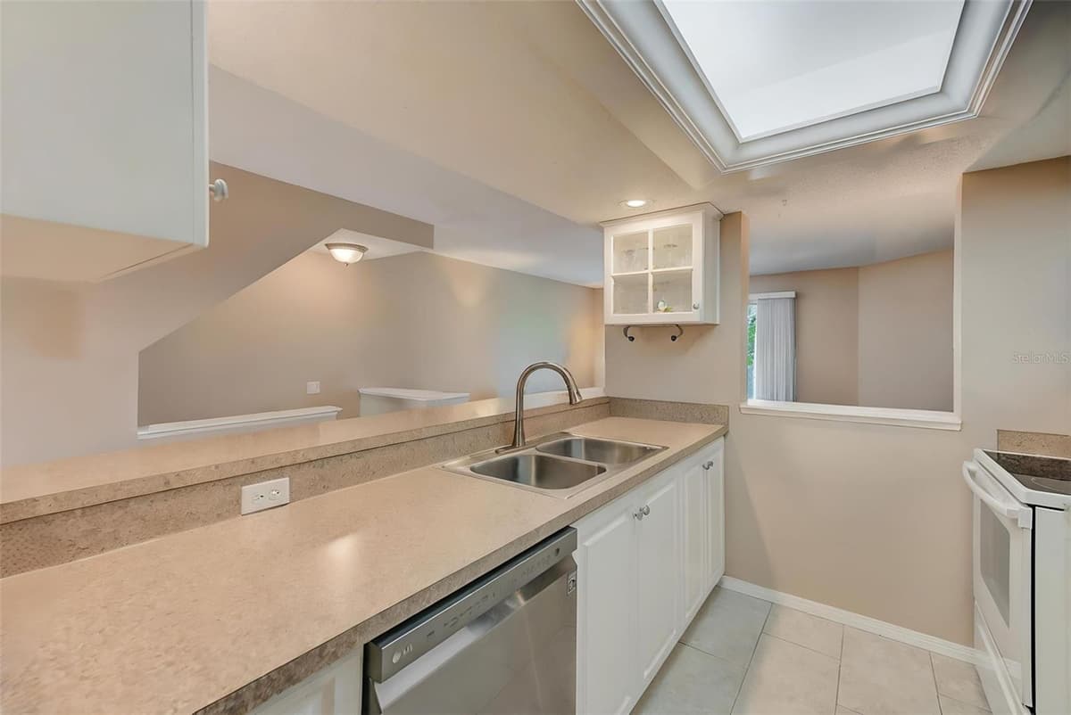 615 GARLAND CIRCLE — photo 13 of 55