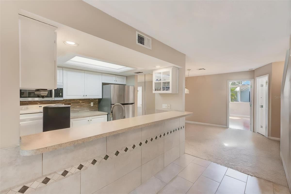 615 GARLAND CIRCLE — photo 10 of 55