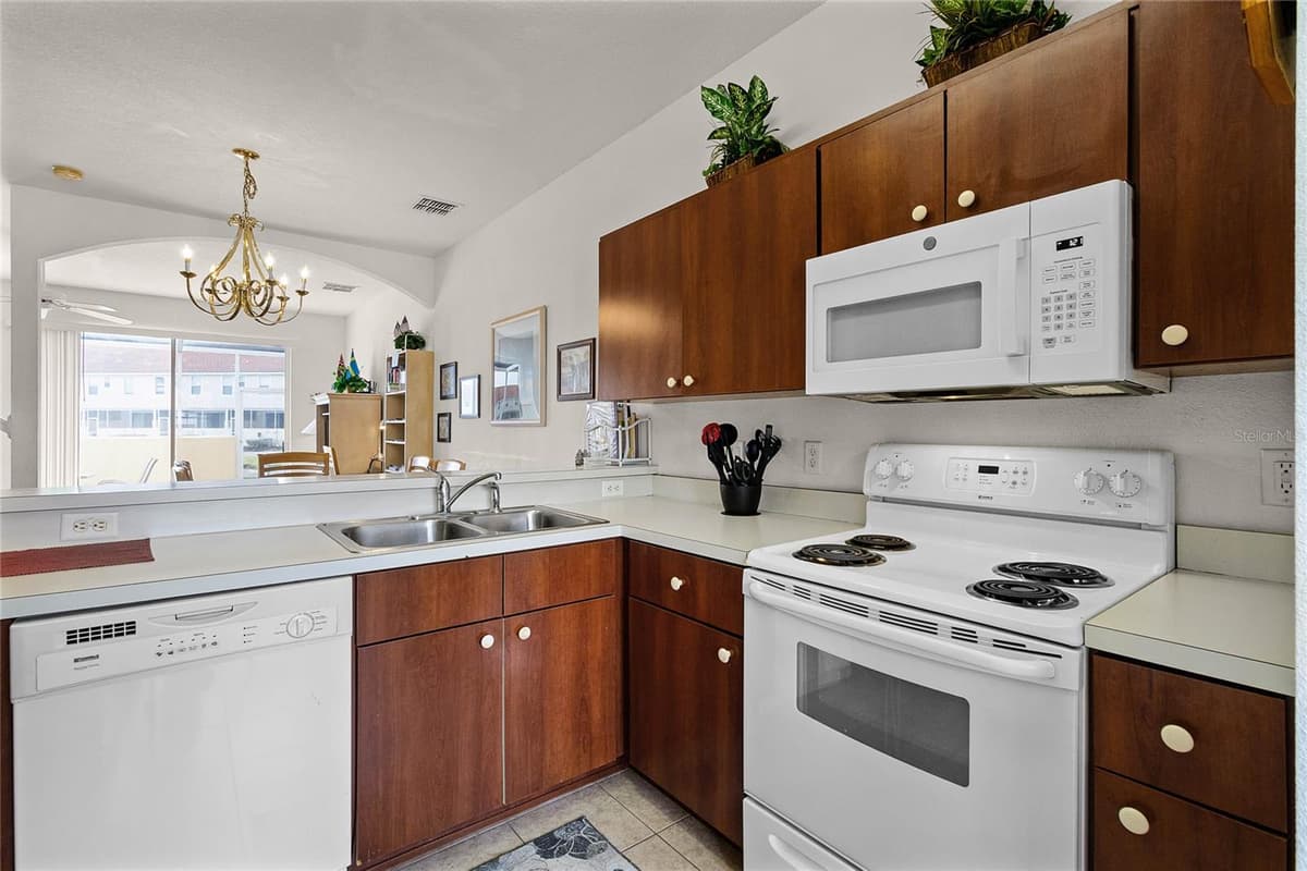 1149 BEACH CIRCLE — photo 12 of 46